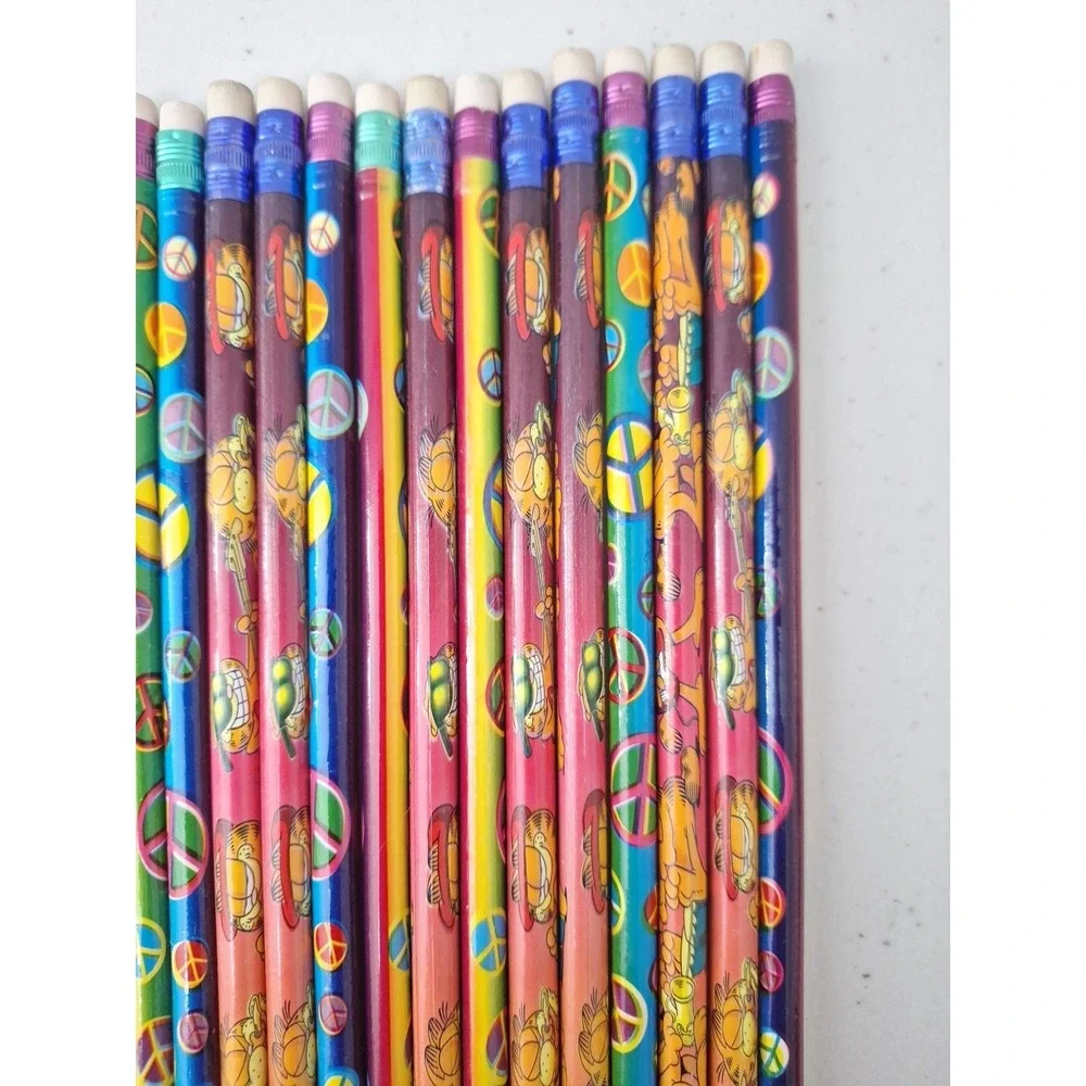 Vintage 1978 Garfield PENCIL LOT OF 25 Unused Loose Pencils- 25 Regular Size NEW